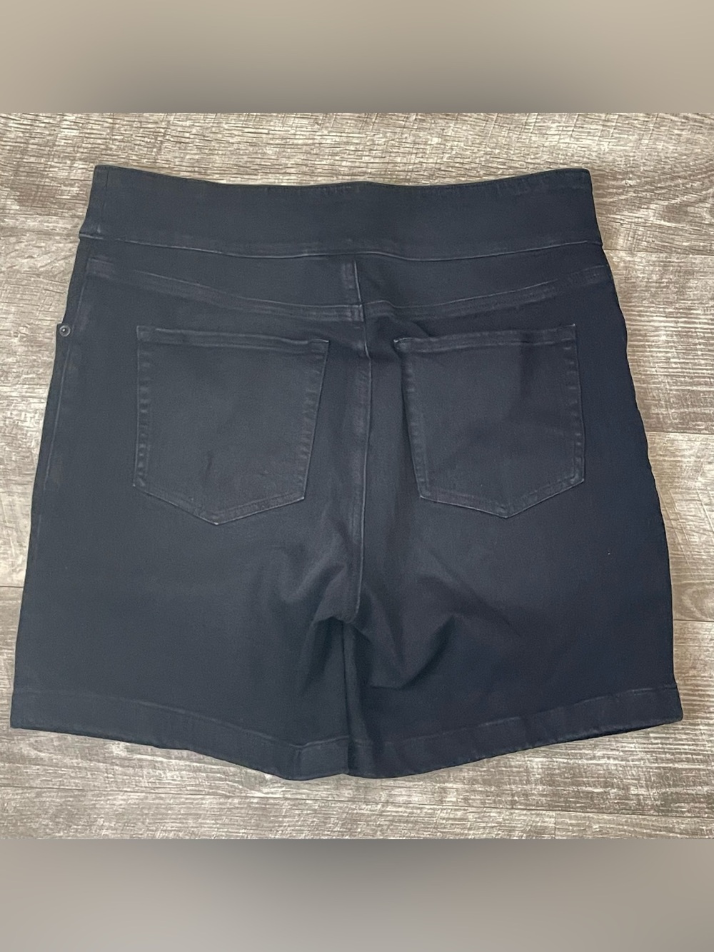 Duluth Trading Co Black Pull-On Jean Shorts - Picture 2 of 8